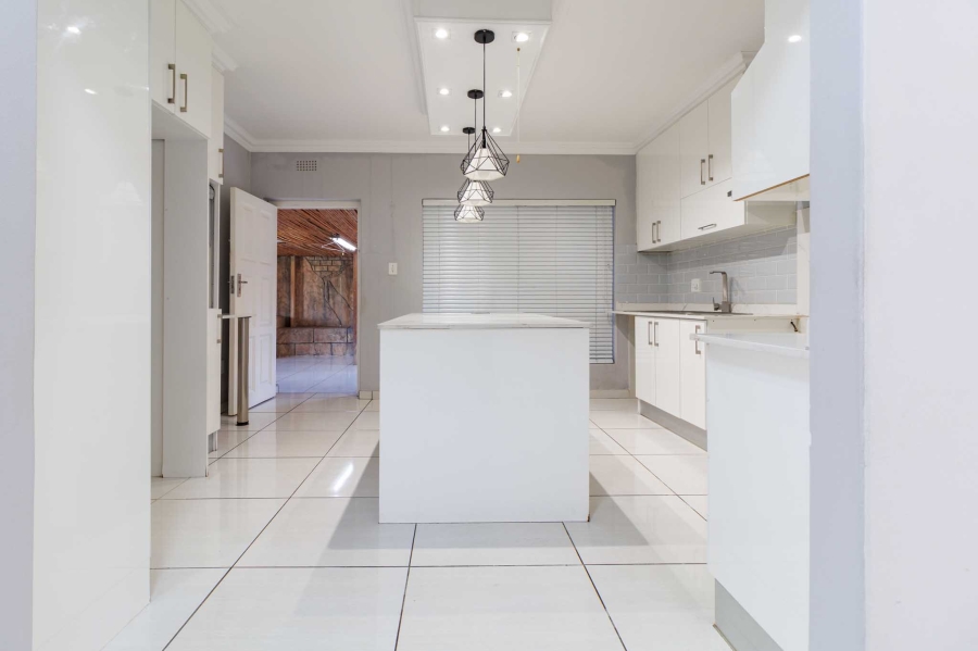 To Let 2 Bedroom Property for Rent in Plattekloof 2 Western Cape